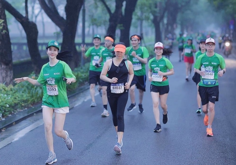 Bib chạy bộ là gì? Tại Sao Cần Có Bib Chạy Bộ? 7 Bib chạy bộ dạng dán