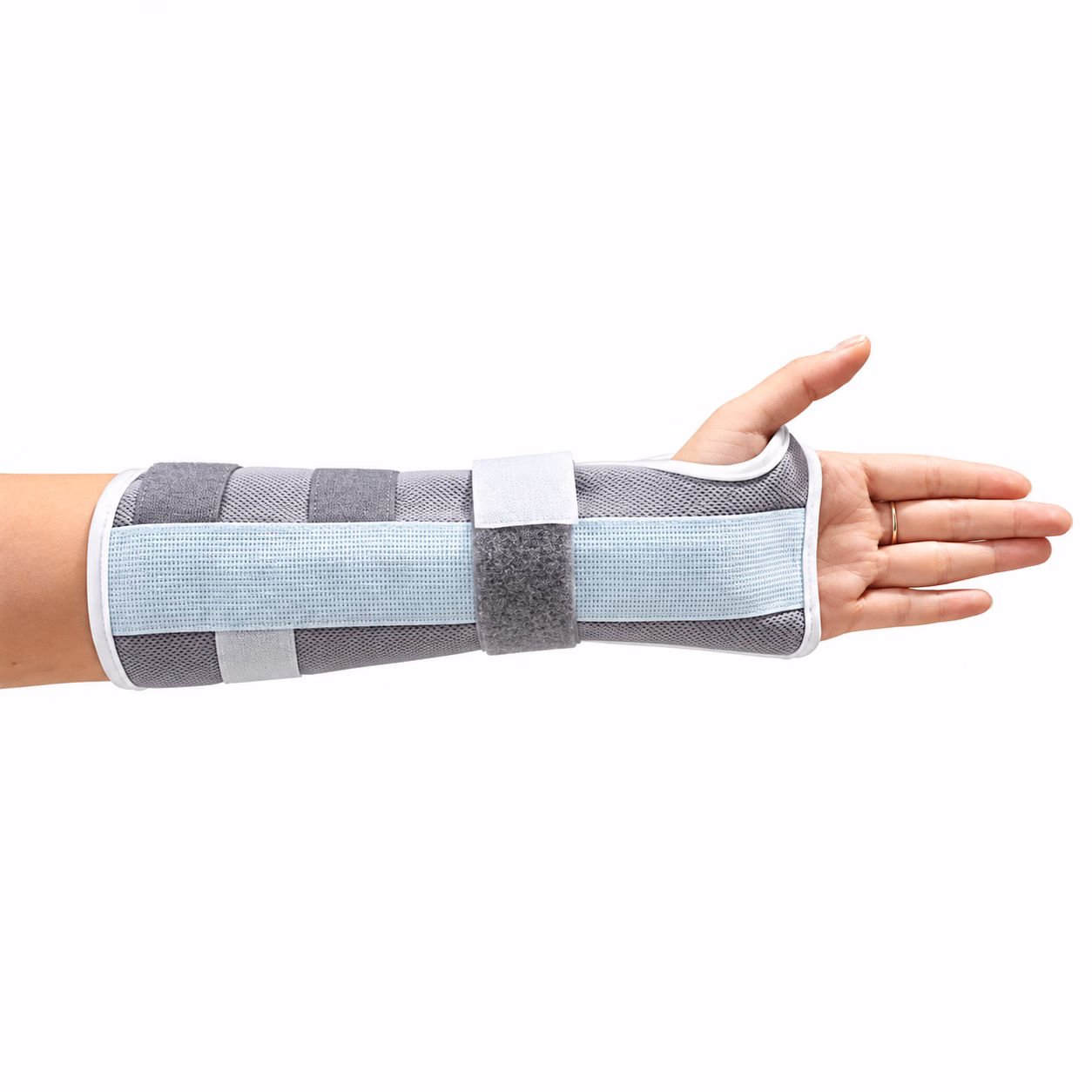 Nẹp Cẳng Tay Dài (Trái - Phải) TY Sport 4 Nẹp cẳng tay dài trái phải TY Sport đang đeo